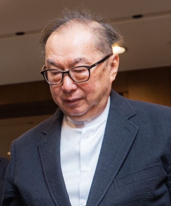 Barry (Pak-Lee) Lam